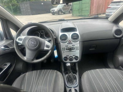 Opel Corsa 1.2 80CV 5 porte GPL-TECH Club (8)