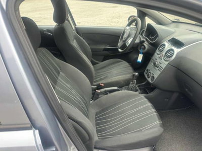 Opel Corsa 1.2 80CV 5 porte GPL-TECH Club (11)