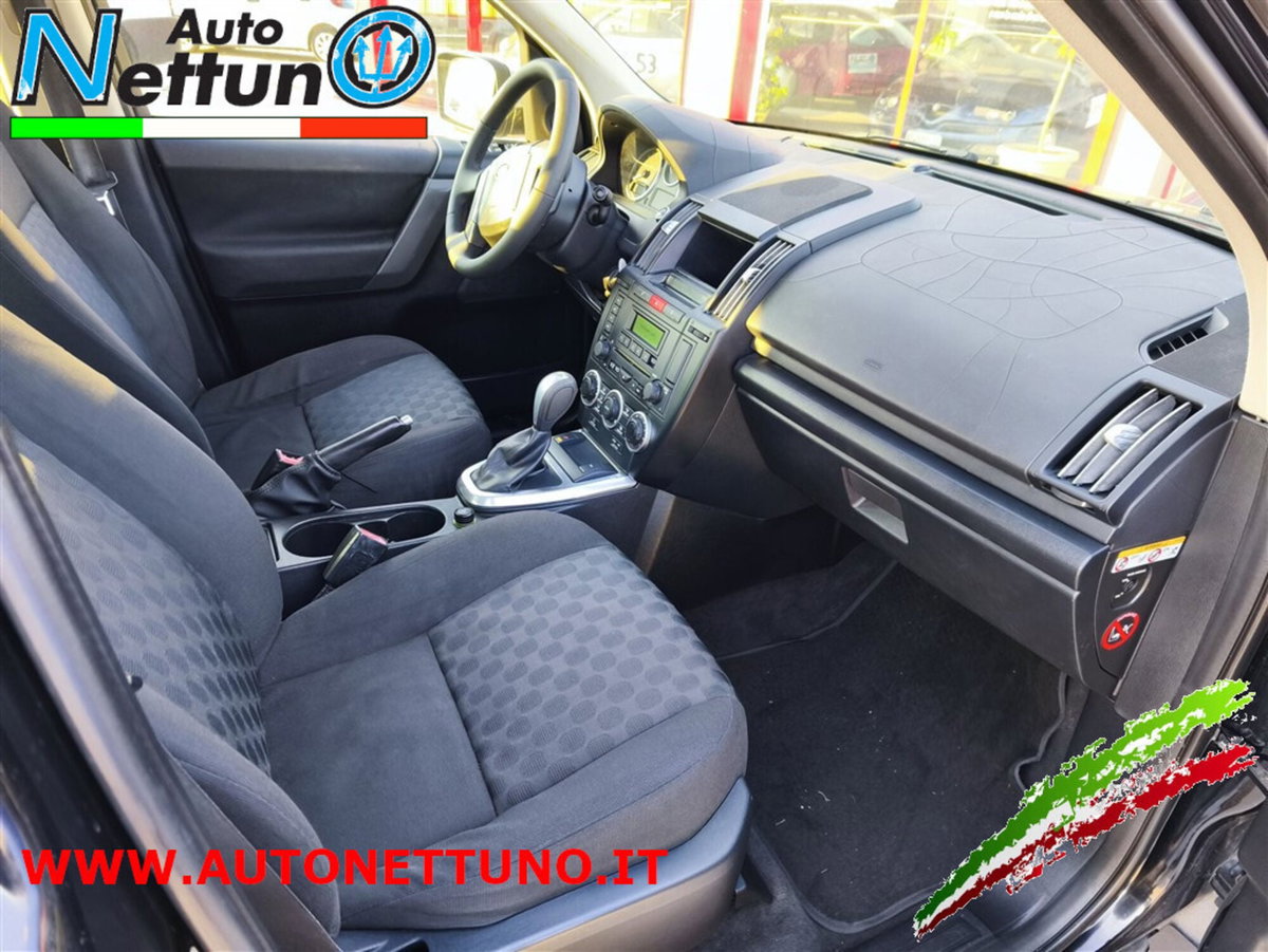 Land Rover Freelander 2.2 TD4 S.W. SE (14)