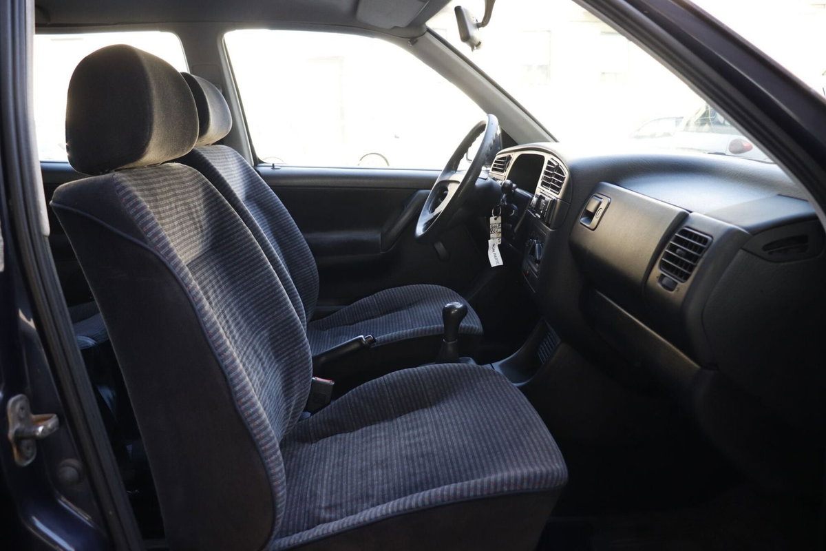 Volkswagen Golf 1.4 cat 5 porte GL (16)