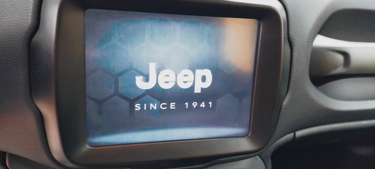 Jeep Renegade 1.6 Mjt 130 CV Limited (8)