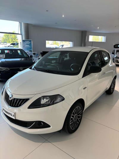 Lancia Ypsilon 1.0 FireFly 5 porte S&S Hybrid Gold Plus usata