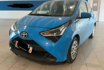 Toyota Aygo 1.0 VVT-i 69 CV 5 porte x-play usata