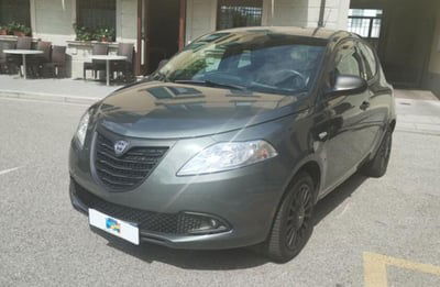 Lancia Ypsilon 1.2 69 CV 5 porte Elefantino usata