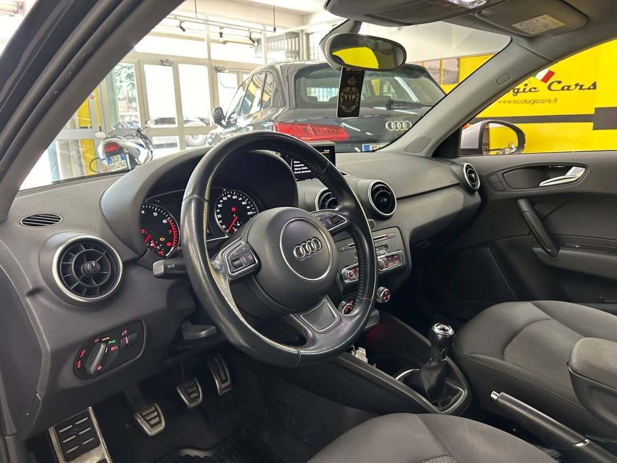 Audi A1 1.0 82 CV TFSI Admired (11)