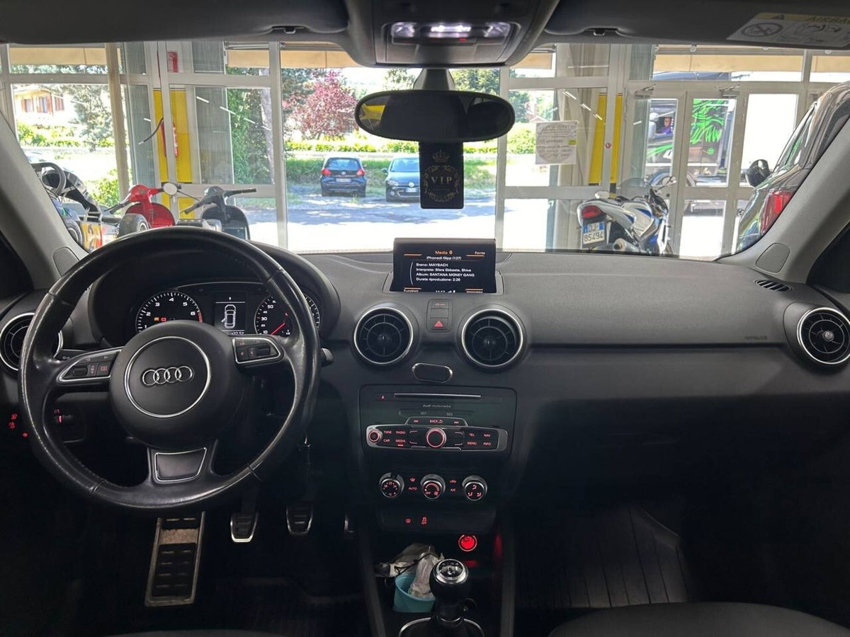 Audi A1 1.0 82 CV TFSI Admired (12)