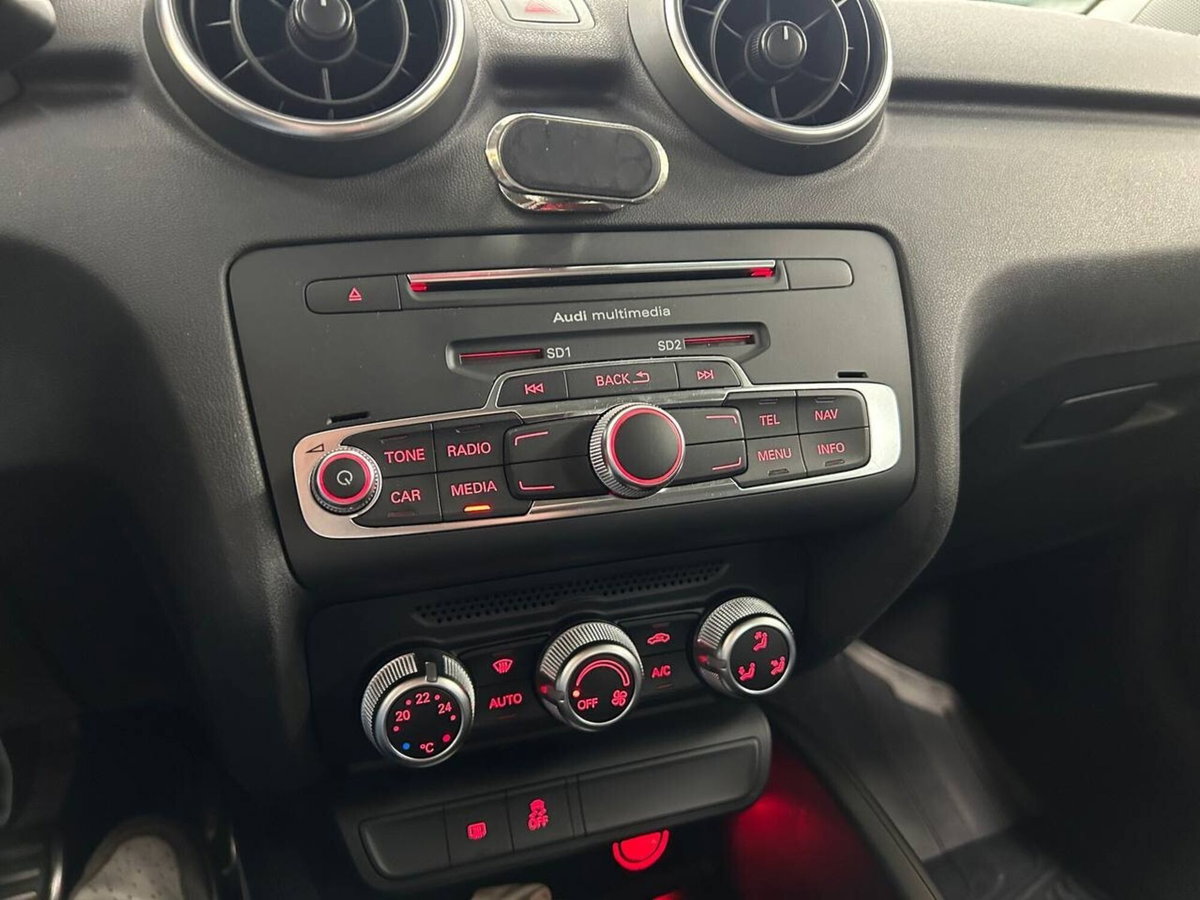Audi A1 1.0 82 CV TFSI Admired (15)