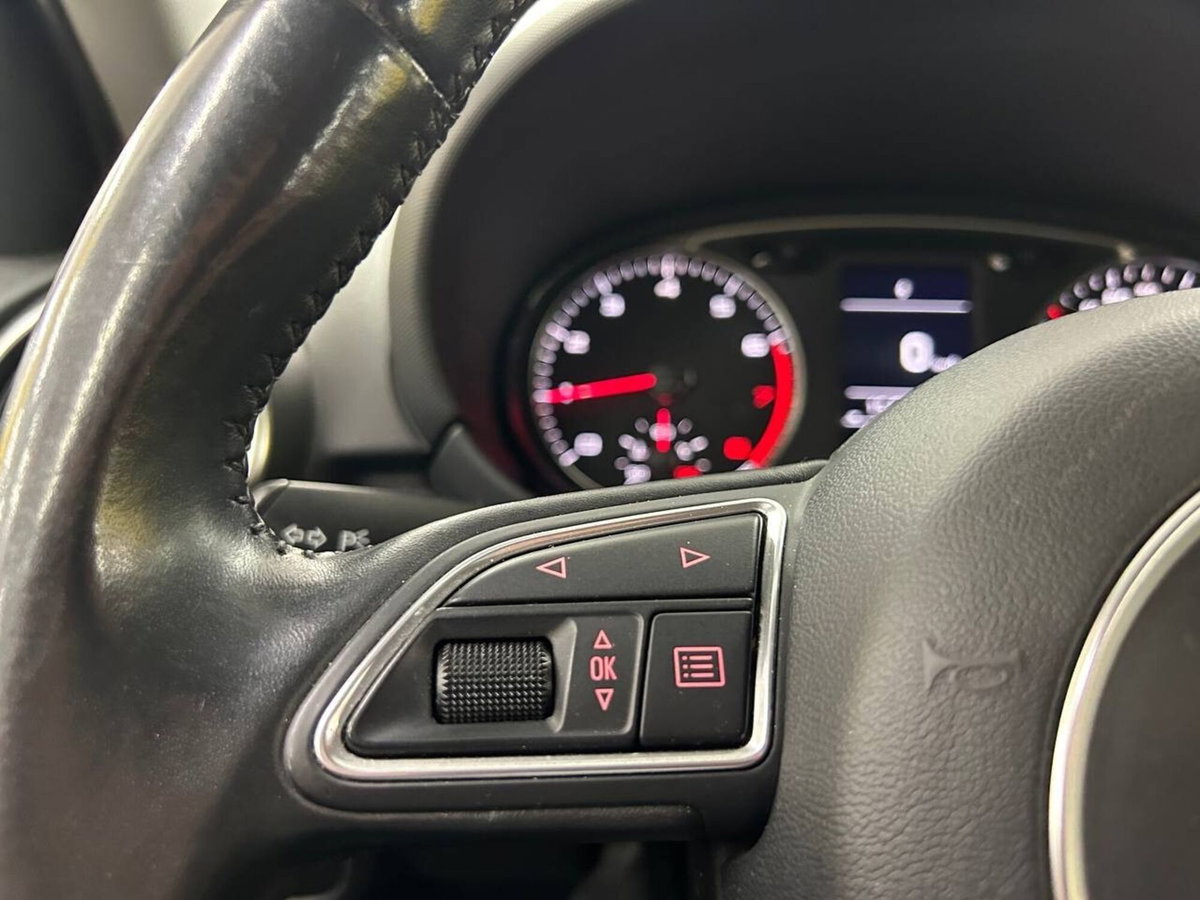 Audi A1 1.0 82 CV TFSI Admired (17)