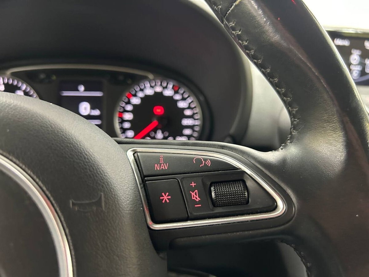 Audi A1 1.0 82 CV TFSI Admired (18)