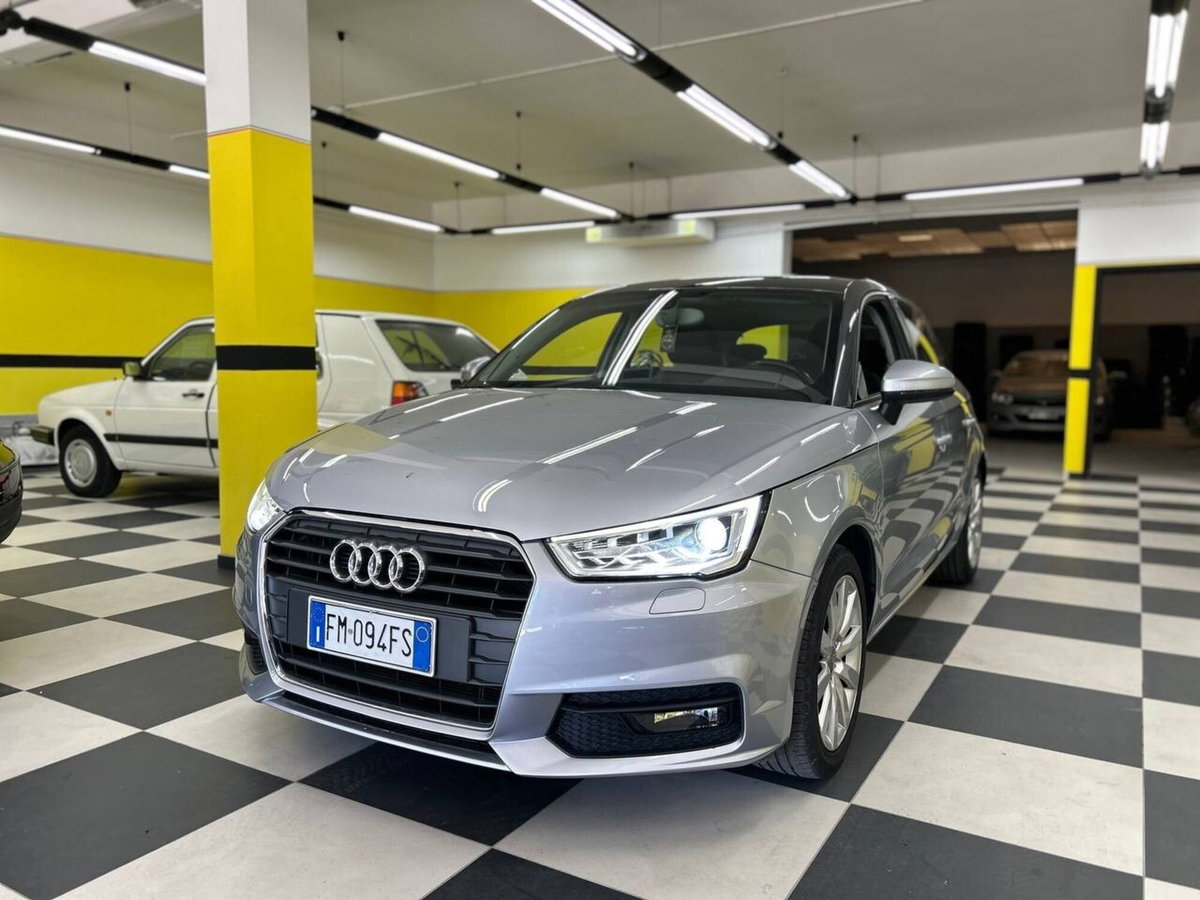 Audi A1 1.0 82 CV TFSI Admired (3)