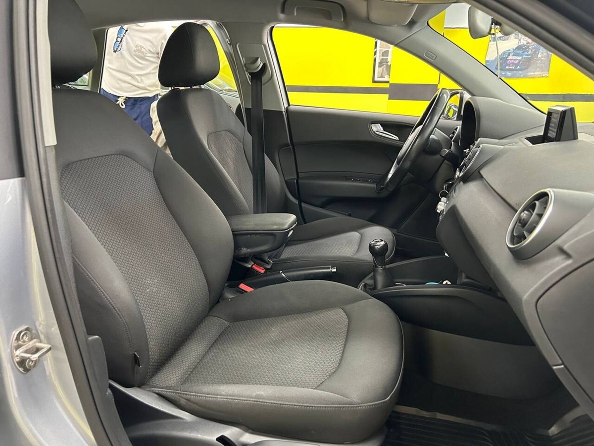 Audi A1 1.0 82 CV TFSI Admired (9)