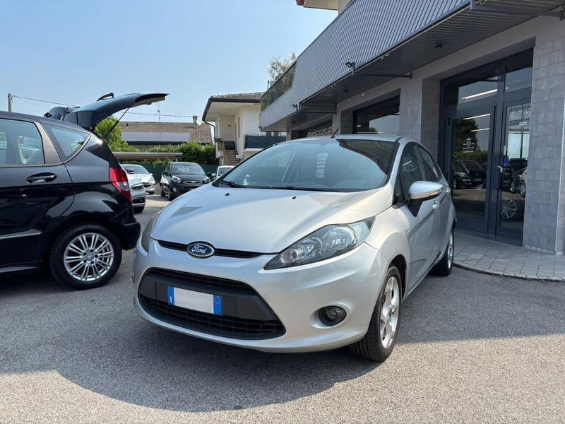 Ford Fiesta 1.2 82 CV 5 porte Titanium