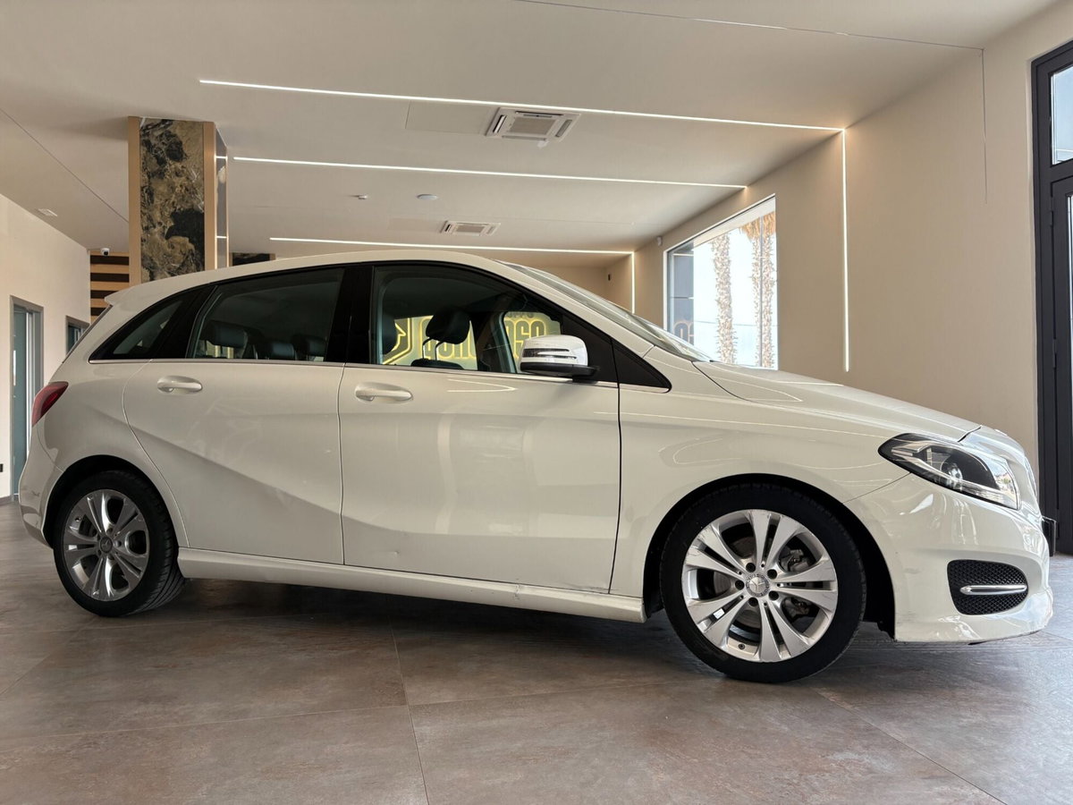 Mercedes-Benz Classe B 200 CDI Premium (2)