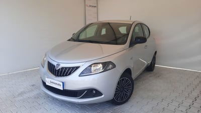 Lancia Ypsilon 1.0 FireFly 5 porte S&S Hybrid Ecochic Gold usata