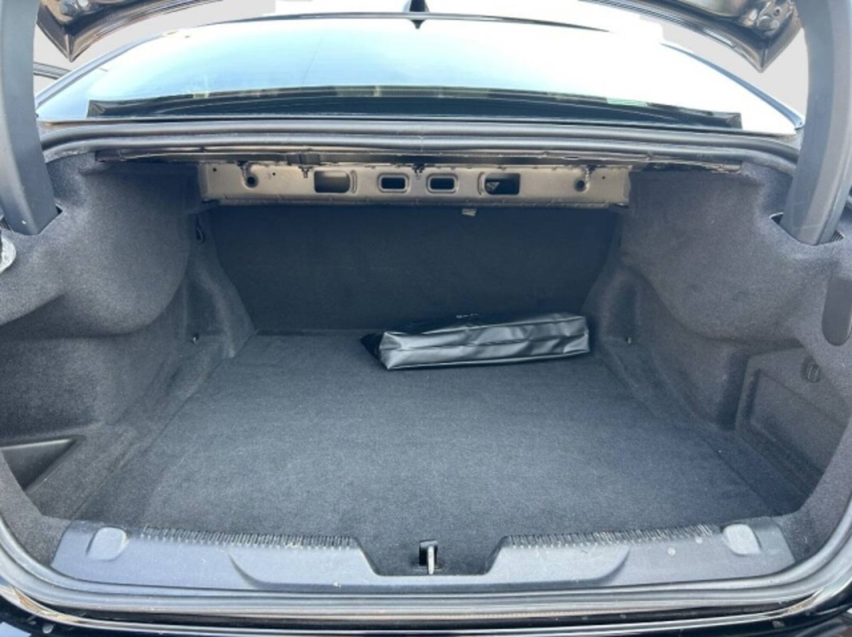 Jaguar XE 2.0 D Turbo 180CV Prestige (16)