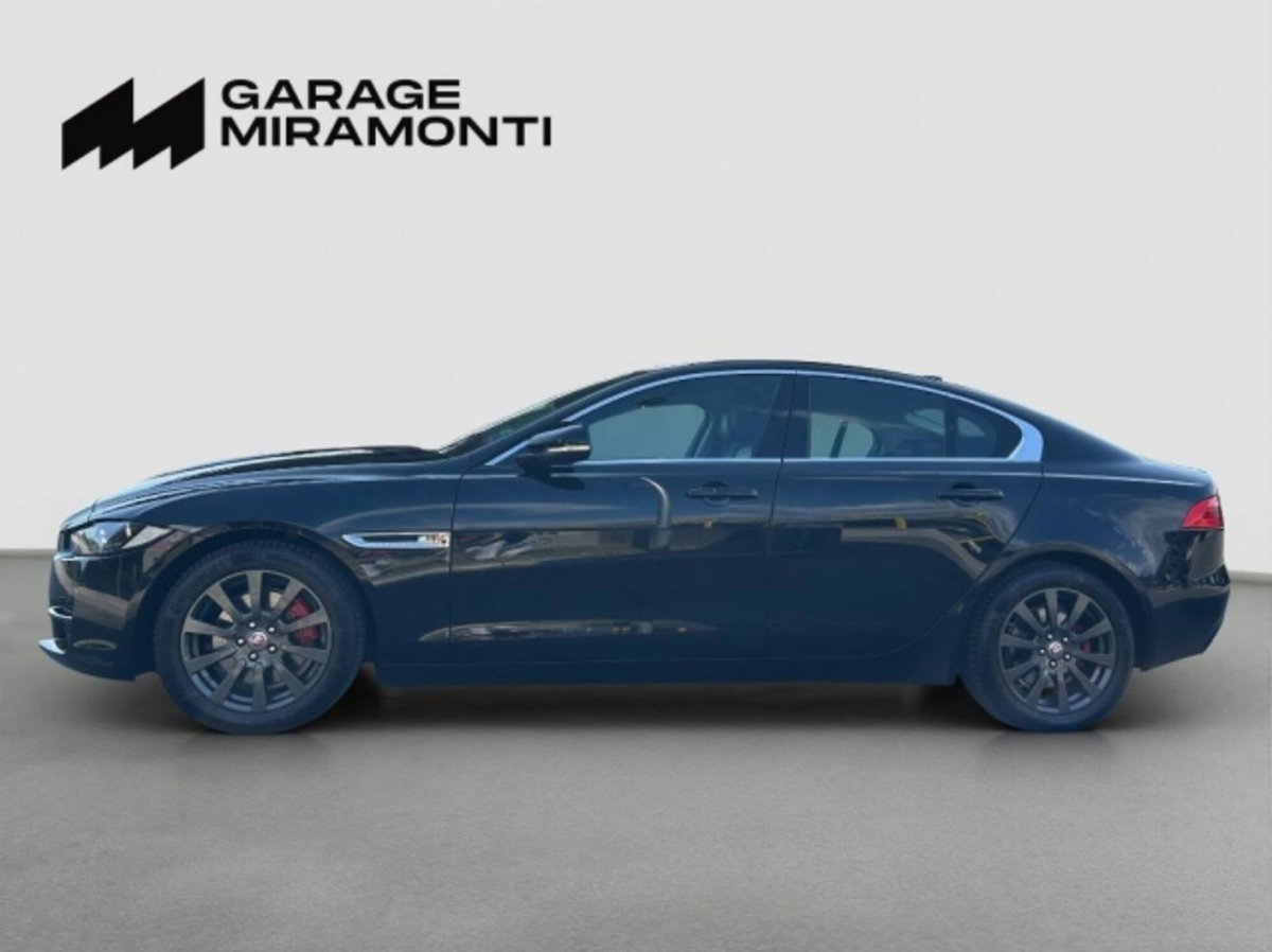 Jaguar XE 2.0 D Turbo 180CV Prestige (3)