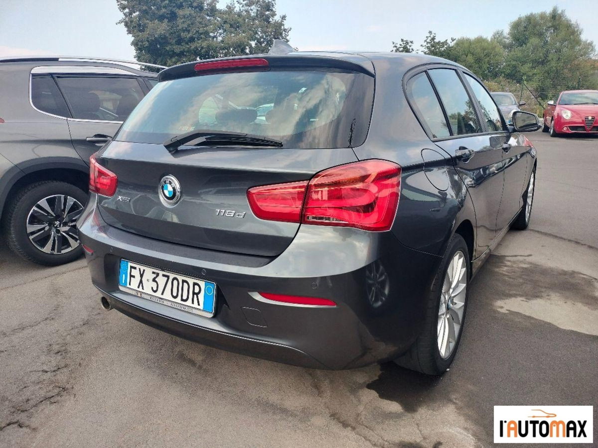 BMW Serie 1 5p. 118d xDrive 5p. Business (5)