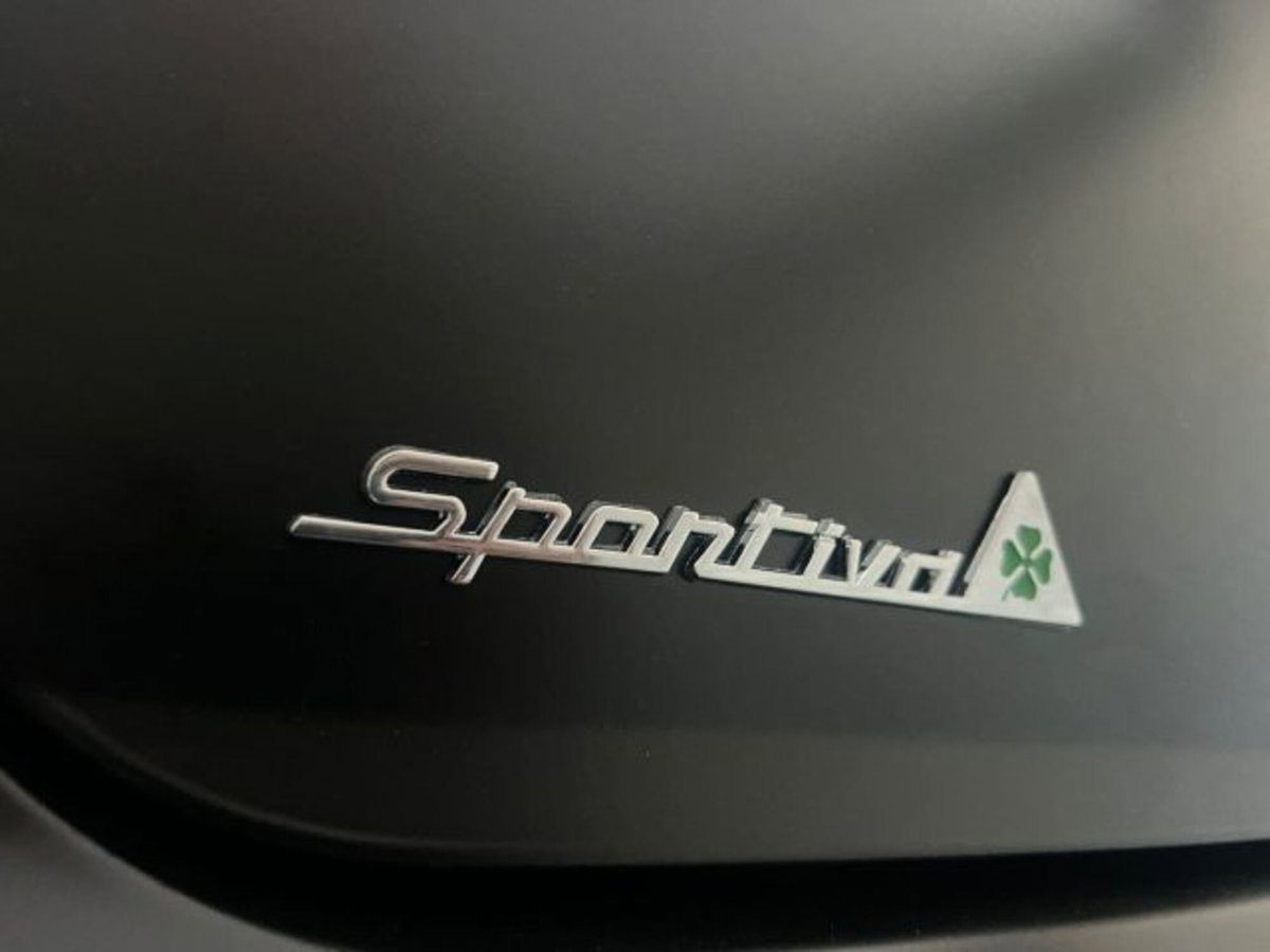 Alfa Romeo MiTo 1.3 JTDm 85 CV S&S Distinctive (9)