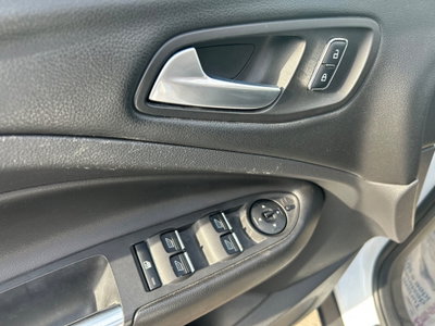 Ford Kuga 2.0 TDCI 150 CV S&S 4WD Titanium (13)