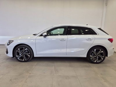 Audi A3 Sedan 35 TFSI S tronic S line edition (3)