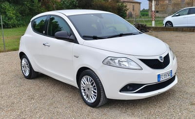 Lancia Ypsilon 1.2 69 CV 5 porte GPL Ecochic Gold usata