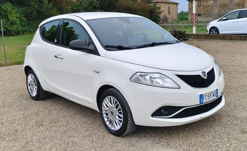 Lancia Ypsilon 1.2 69 CV 5 porte GPL Ecochic Gold