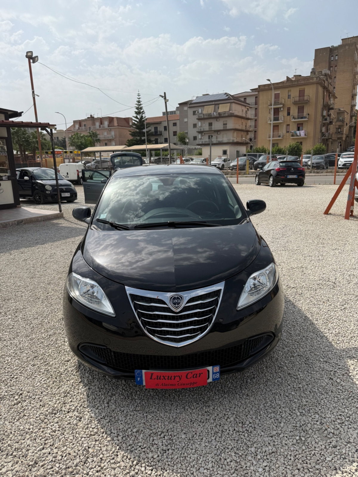 Lancia Ypsilon 1.2 69 CV 5 porte Silver
