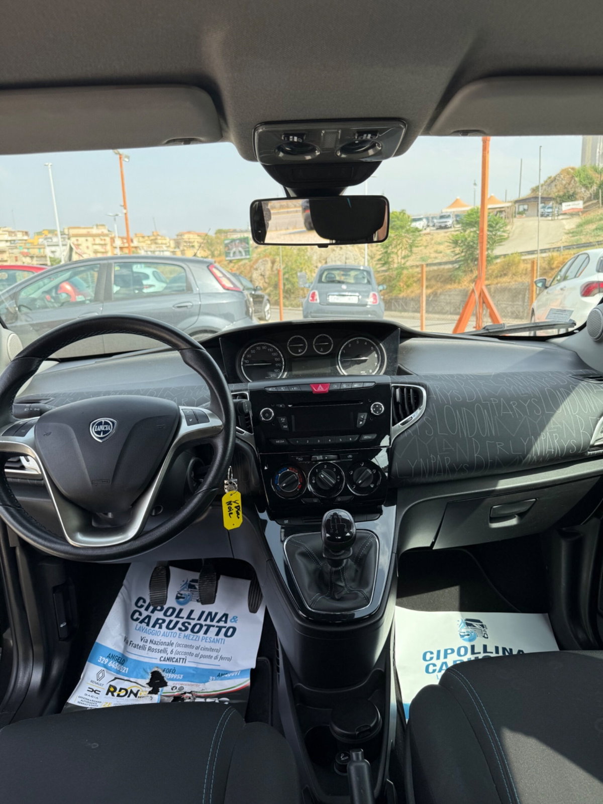 Lancia Ypsilon 1.2 69 CV 5 porte Silver (10)