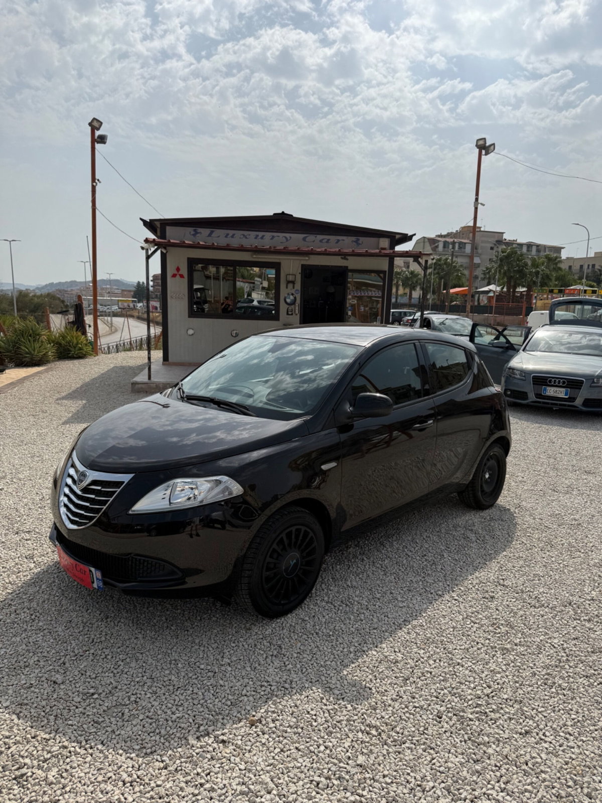 Lancia Ypsilon 1.2 69 CV 5 porte Silver (3)