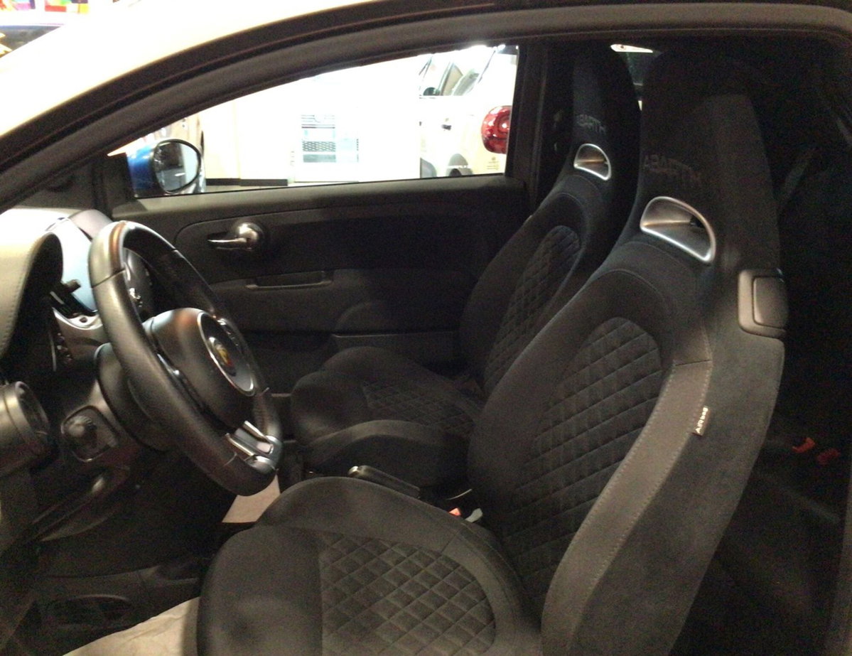 Abarth 595 F595 1.4 Turbo T-Jet 165 CV (14)