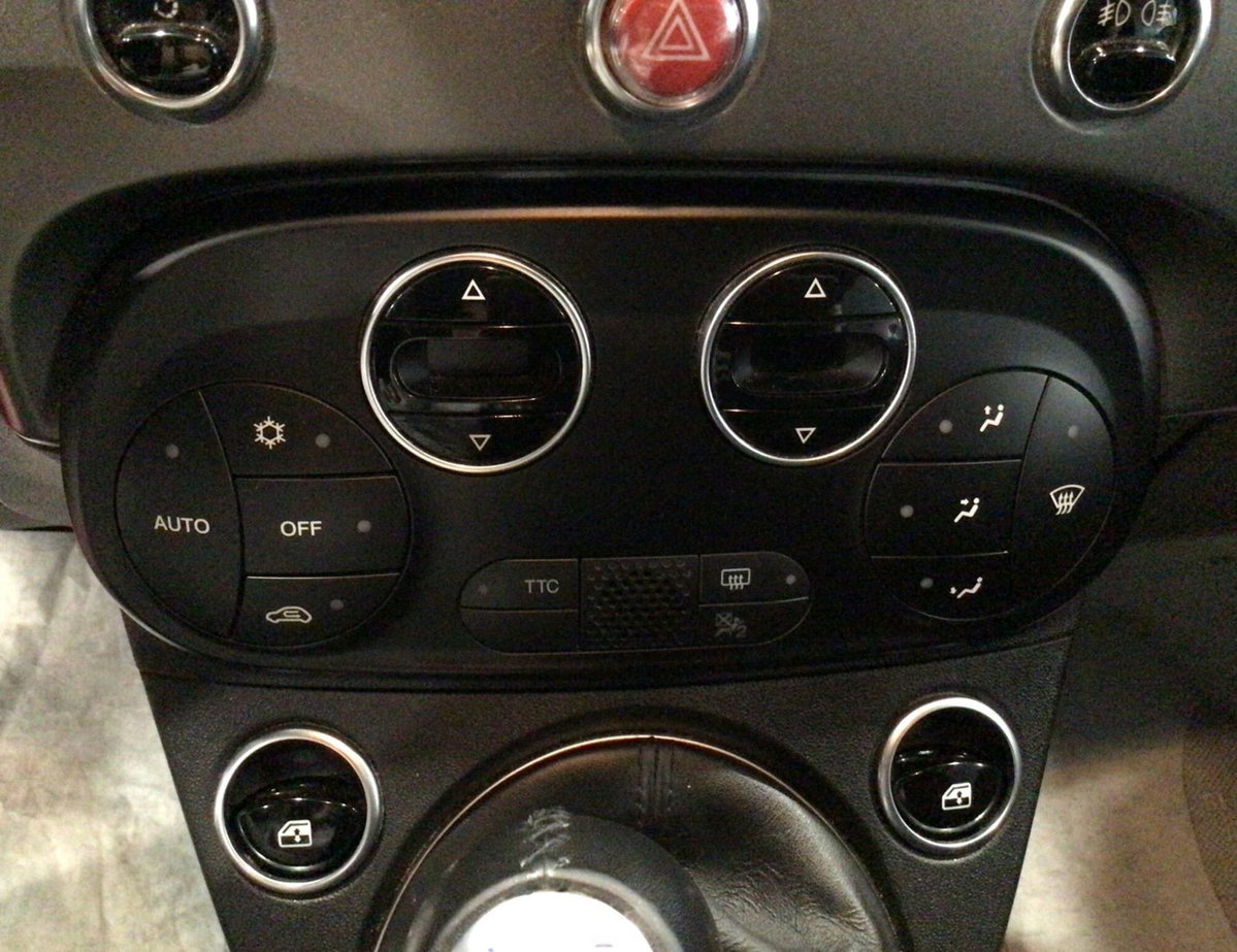 Abarth 595 F595 1.4 Turbo T-Jet 165 CV (18)