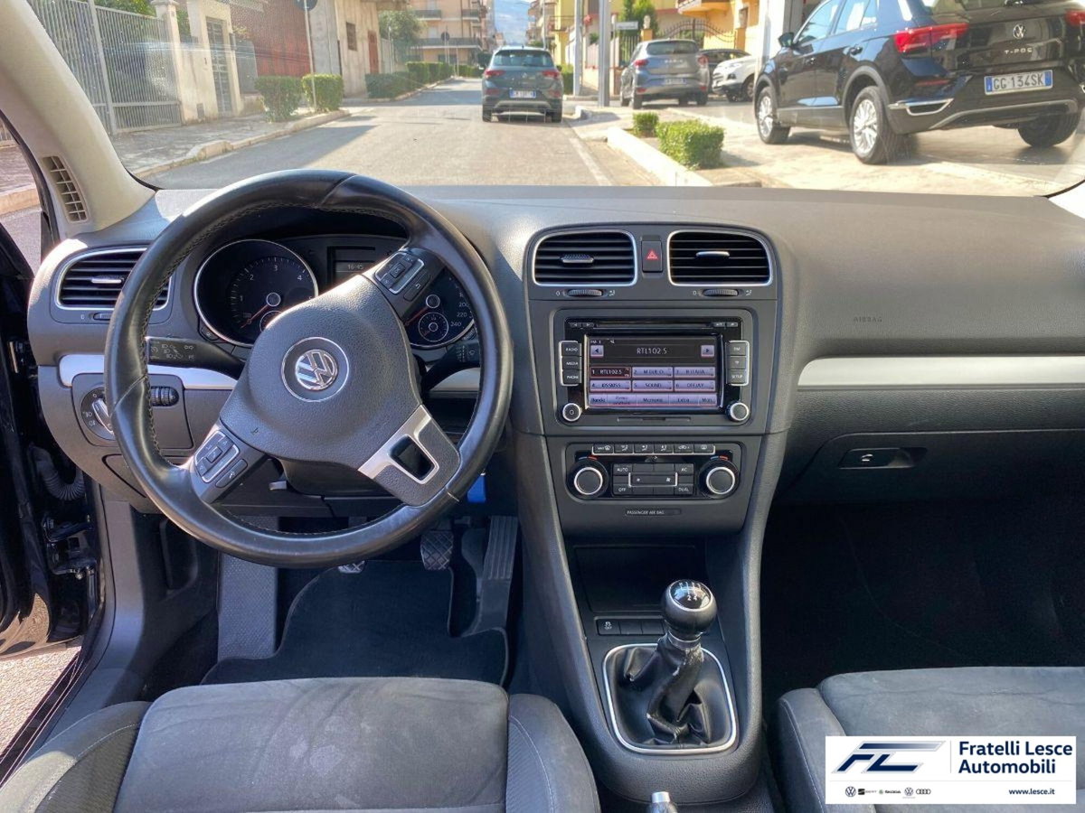 Volkswagen Golf 1.6 TDI DPF 3p. Highline (10)