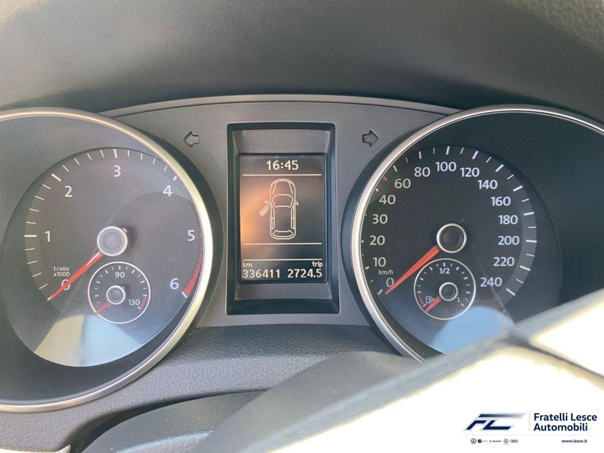 Volkswagen Golf 1.6 TDI DPF 3p. Highline (4)