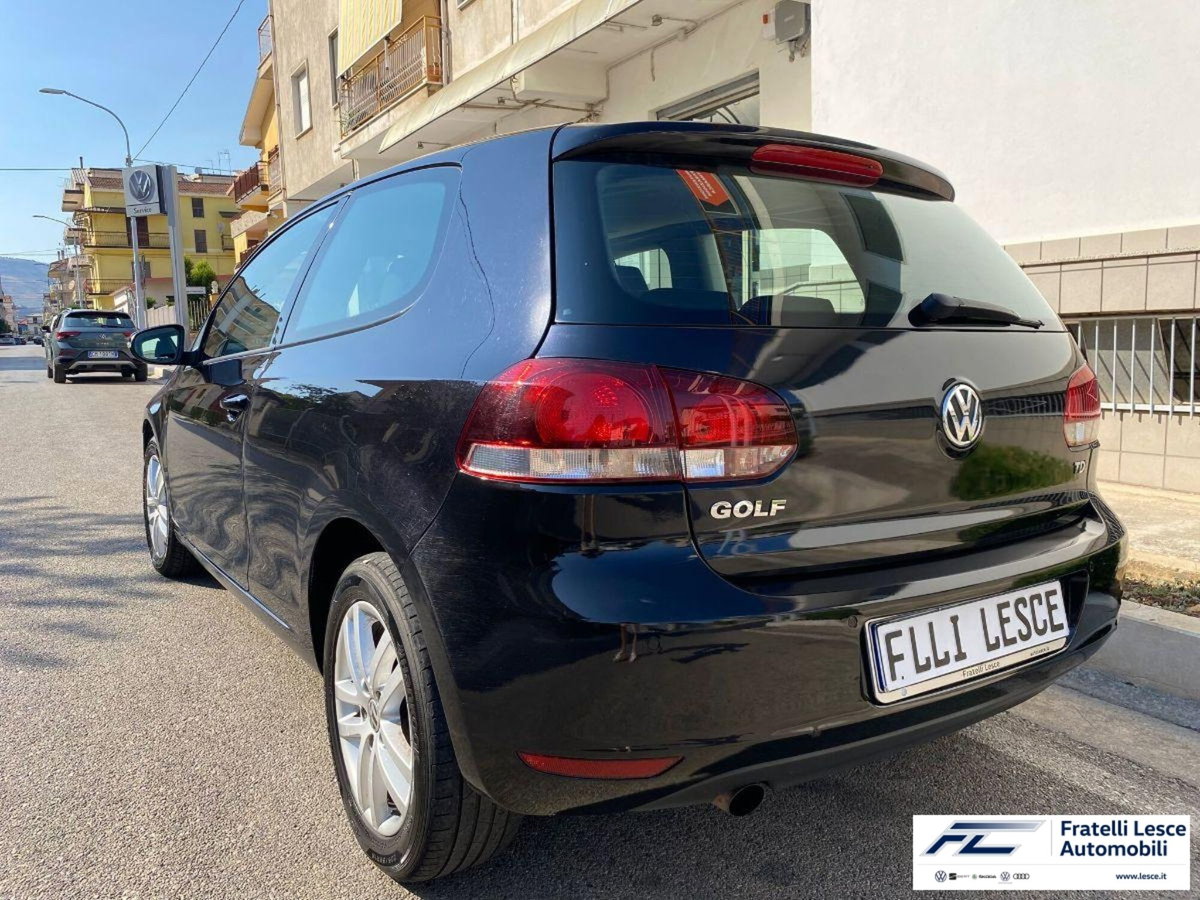 Volkswagen Golf 1.6 TDI DPF 3p. Highline (5)