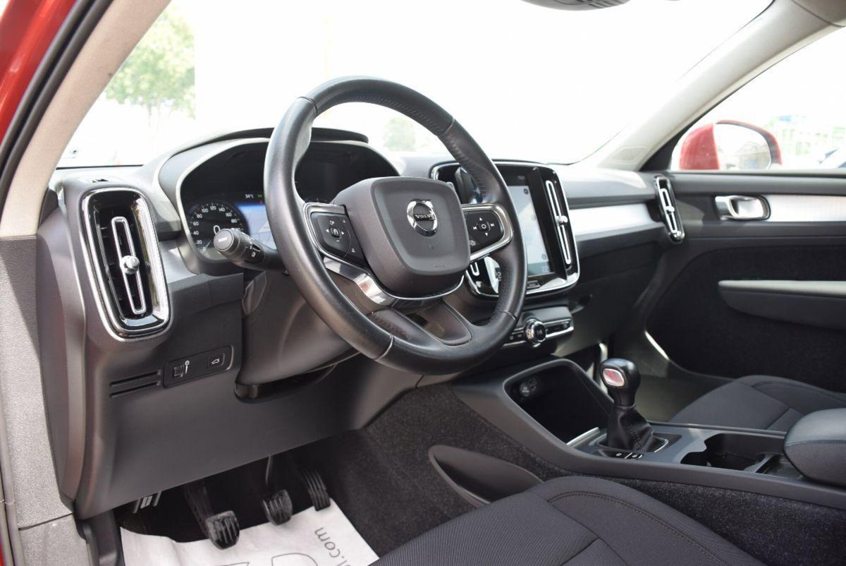 Volvo XC40 D3 AWD Business Plus (5)