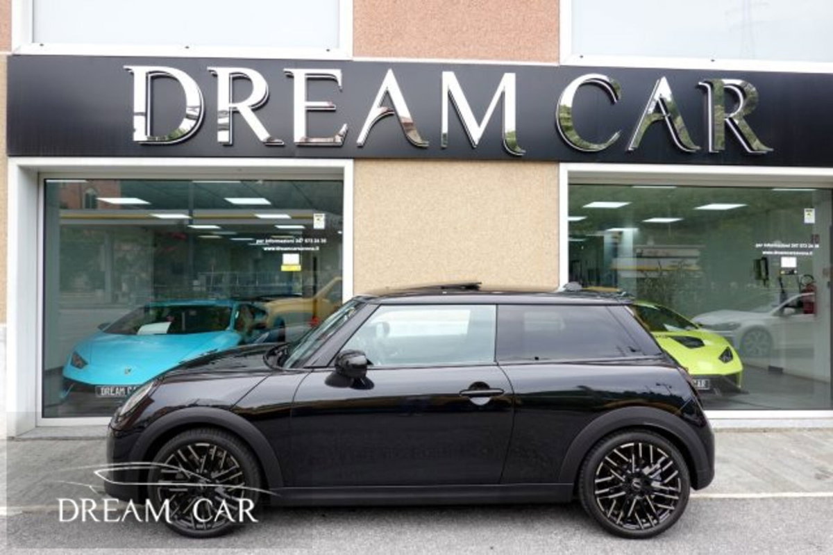 MINI Mini 5p 2.0 S Favoured auto (2)