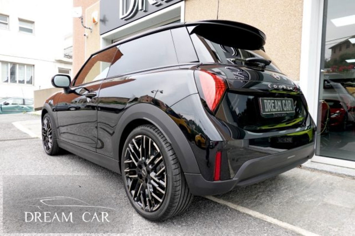 MINI Mini 5p 2.0 S Favoured auto (3)