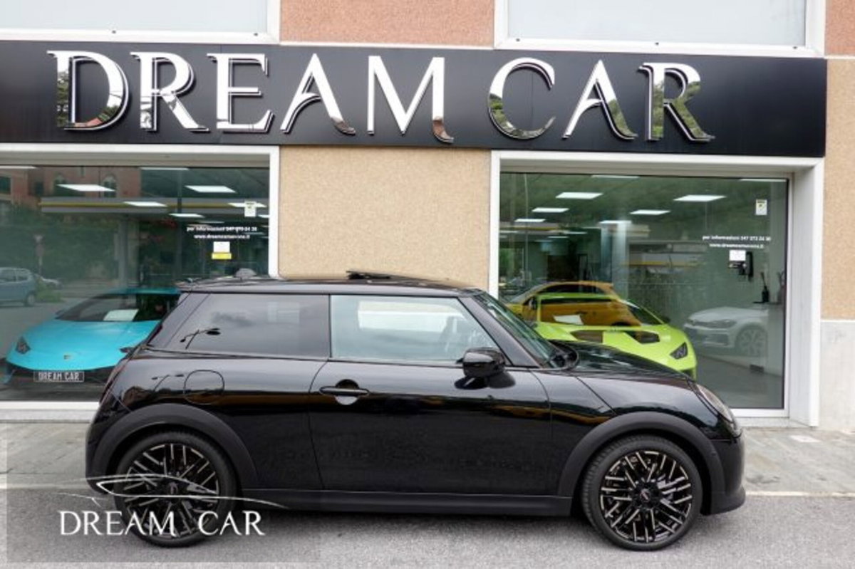 MINI Mini 5p 2.0 S Favoured auto (6)