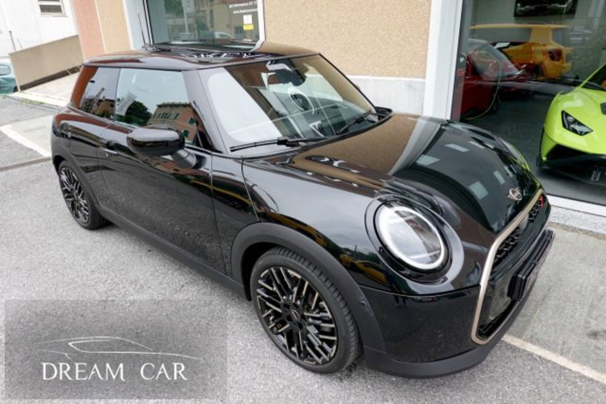 MINI Mini 5p 2.0 S Favoured auto (7)