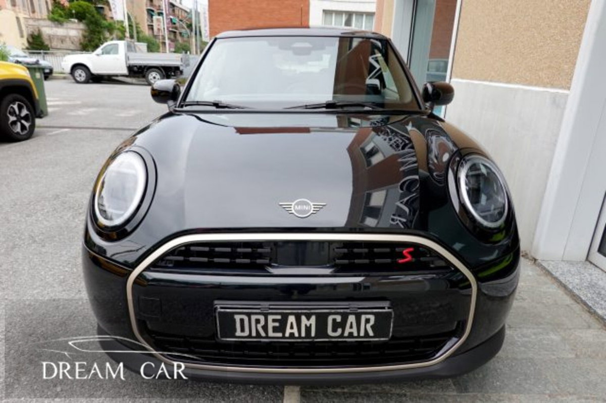 MINI Mini 5p 2.0 S Favoured auto (8)