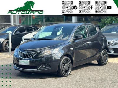 Lancia Ypsilon 1.0 FireFly 5 porte S&S Hybrid Ecochic Gold usata