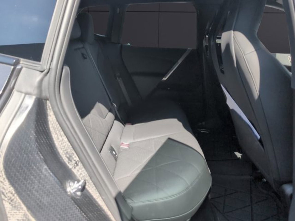 BMW iX xdrive40 pacchetto sportivo (14)