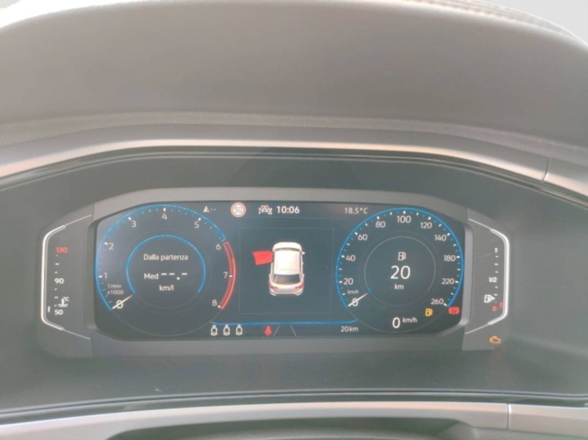 Volkswagen T-Roc 1.0 TSI Life (11)