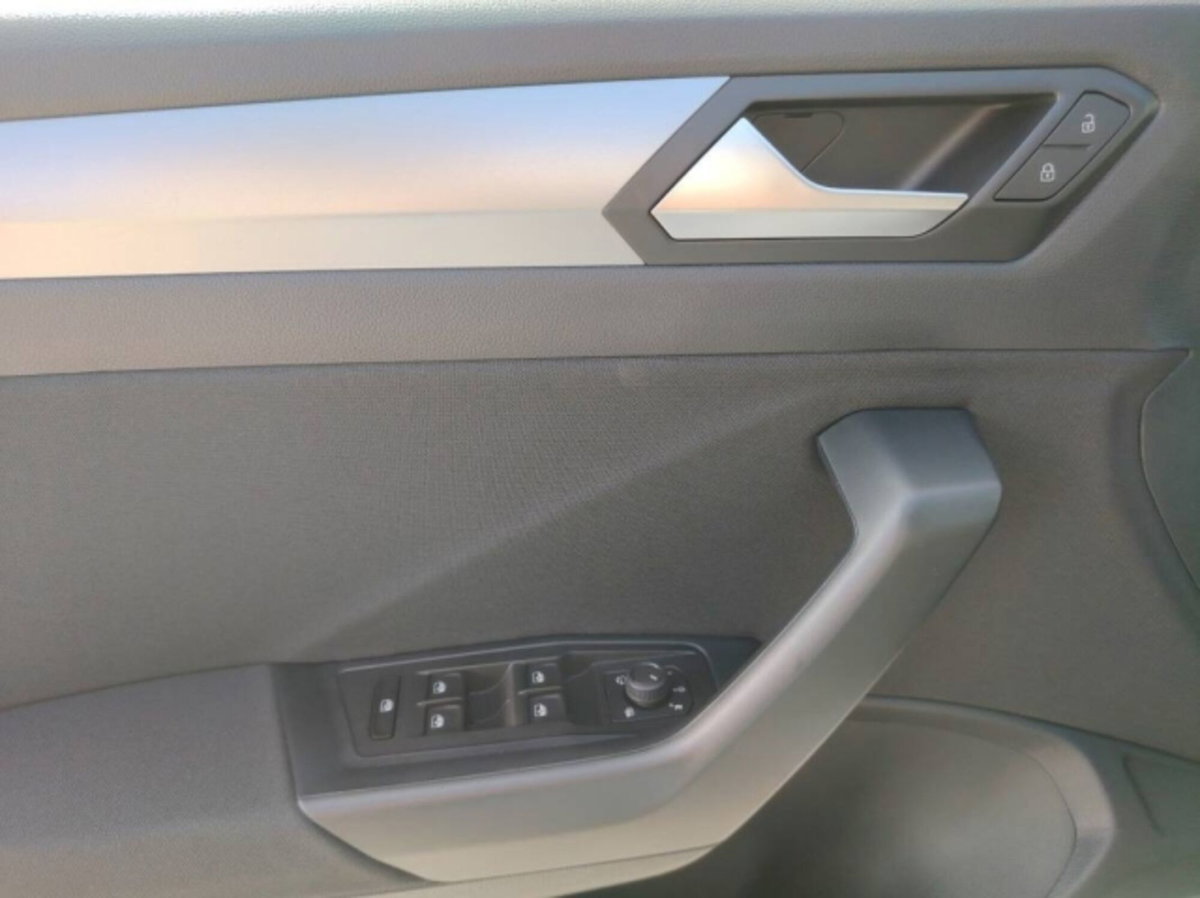Volkswagen T-Roc 1.0 TSI Life (12)