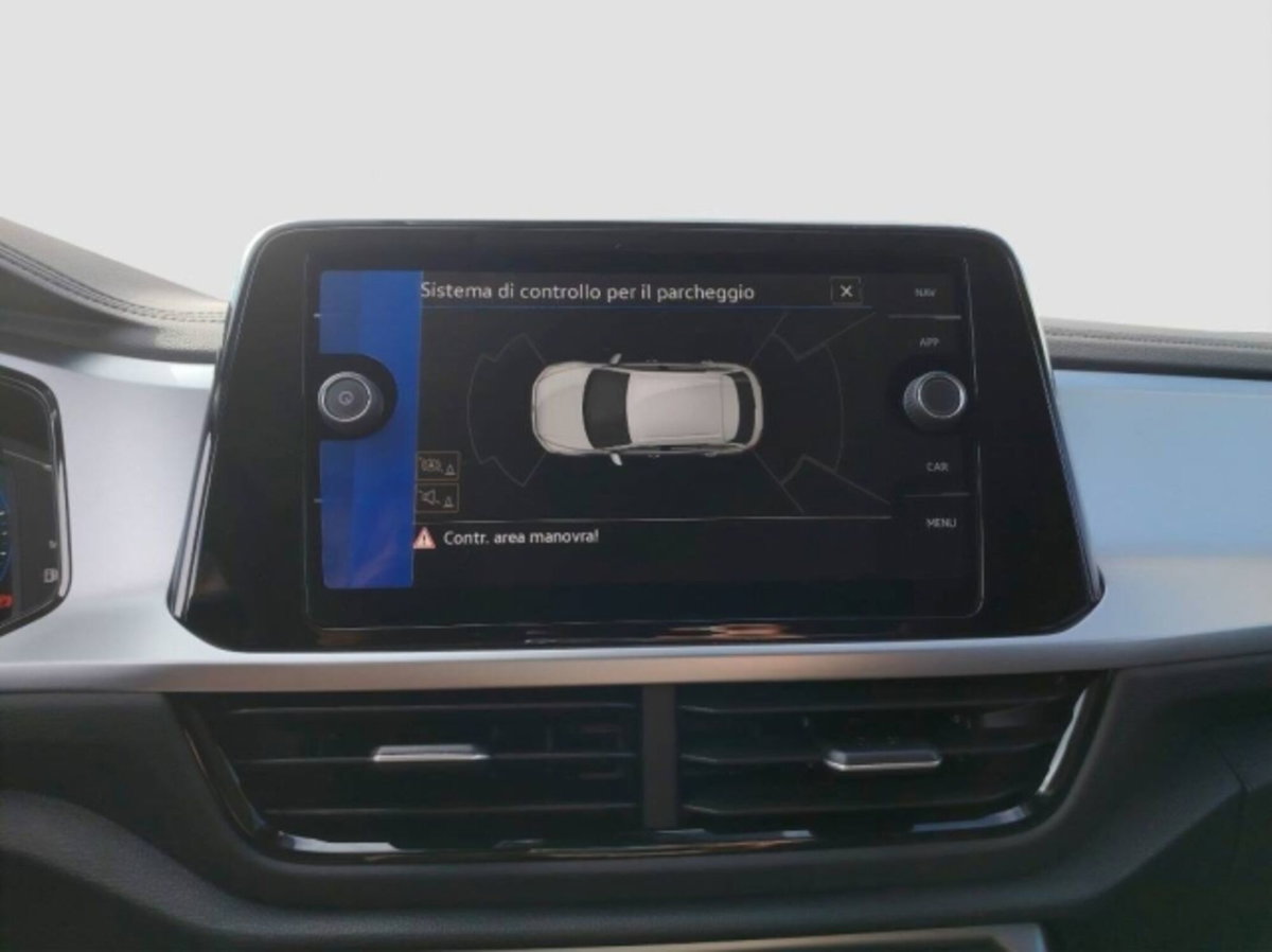 Volkswagen T-Roc 1.0 TSI Life (16)
