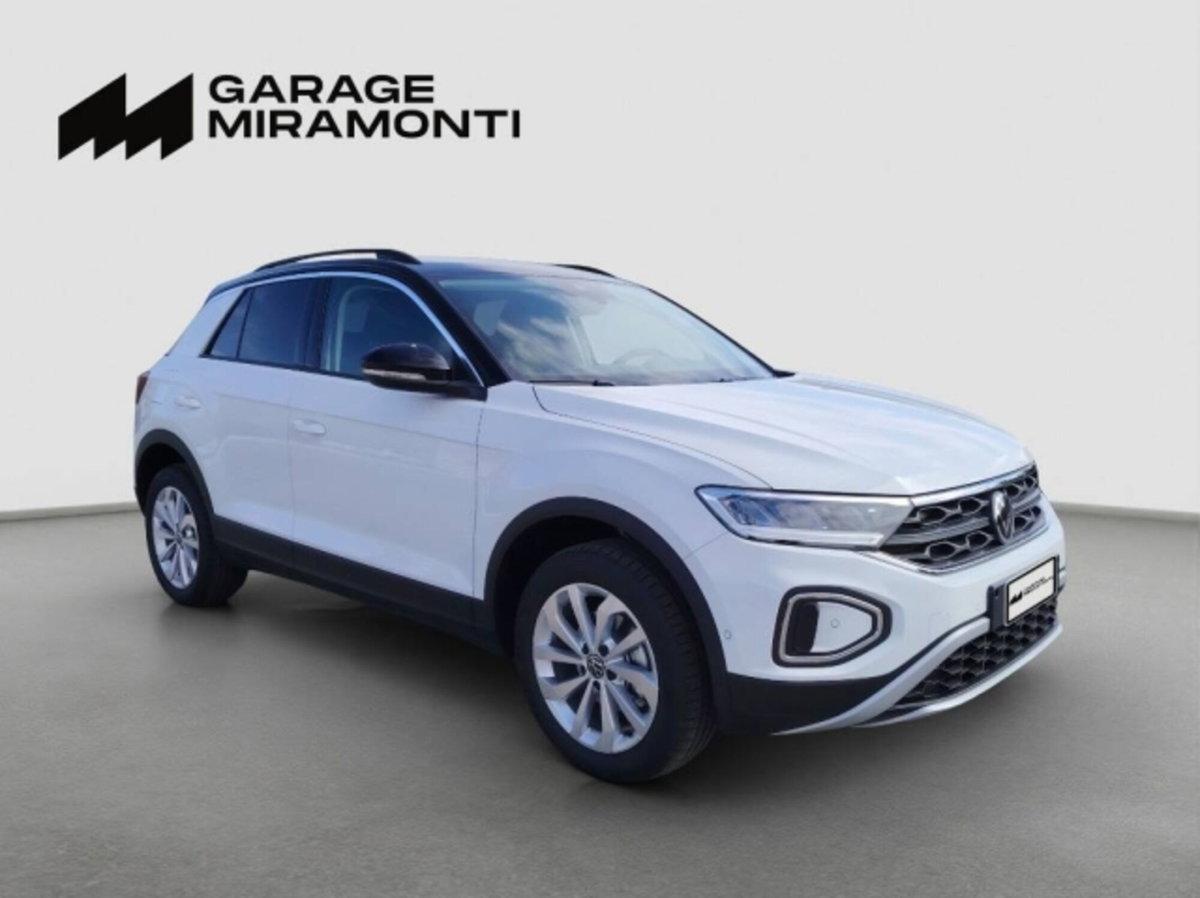 Volkswagen T-Roc 1.0 TSI Life (8)