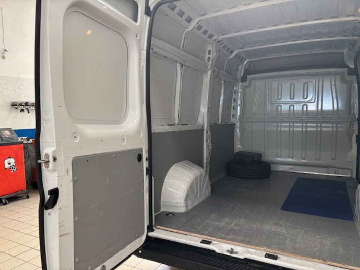 Fiat Ducato Furgone 33 2.2 Mjt 140CV AT9 PM-TN Furgone (11)