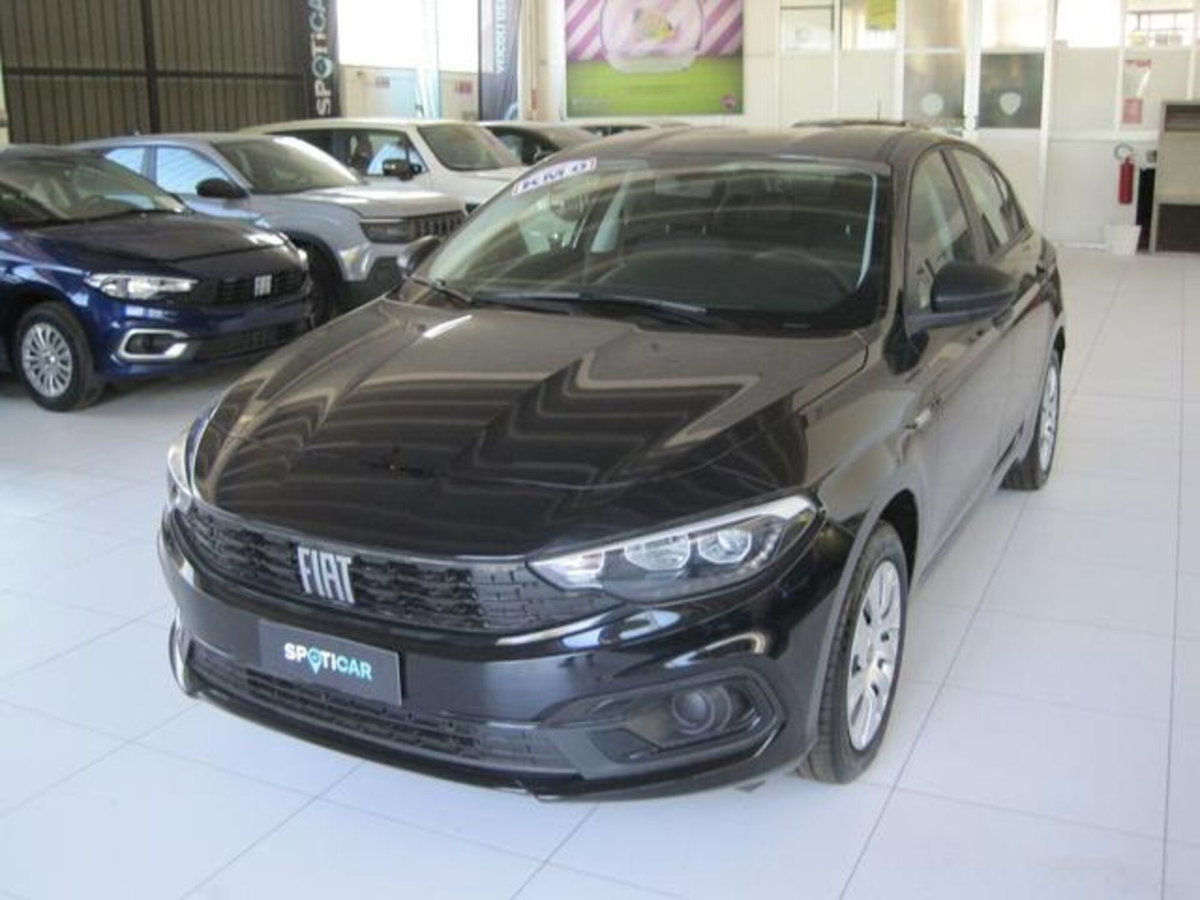 Fiat Tipo Tipo 5p 1.5 t4 hybrid Cross 130cv dct