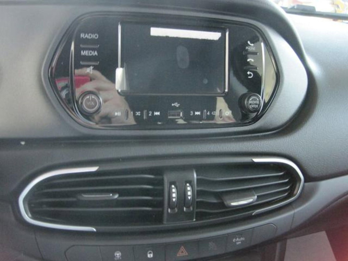 Fiat Tipo Tipo 5p 1.5 t4 hybrid Cross 130cv dct (14)