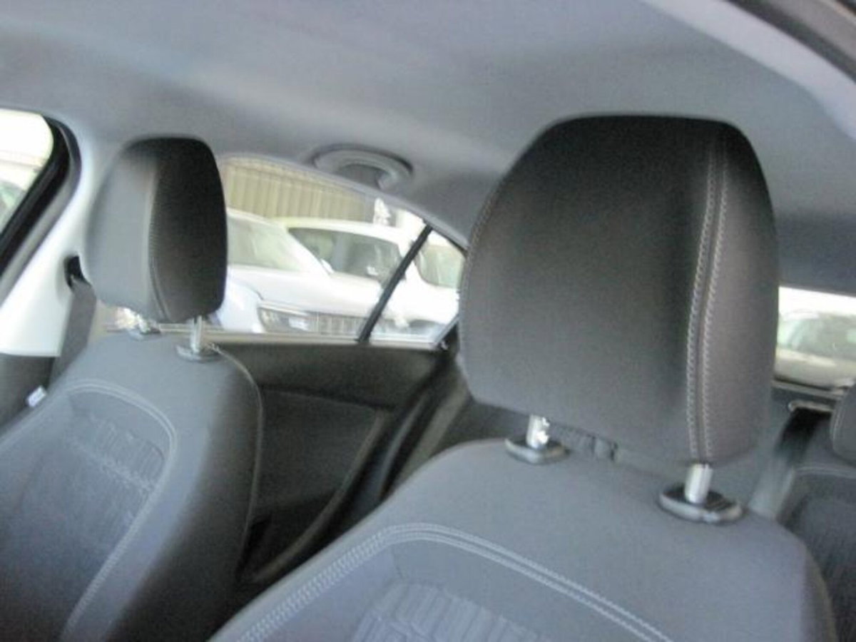Fiat Tipo Tipo 5p 1.5 t4 hybrid Cross 130cv dct (17)